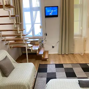 https://nefelejcs-near-the-keleti-railway-station.inbudapesthotels.com